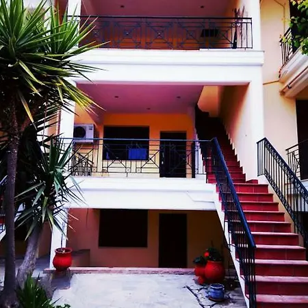 Apartament Ourania's 2 *